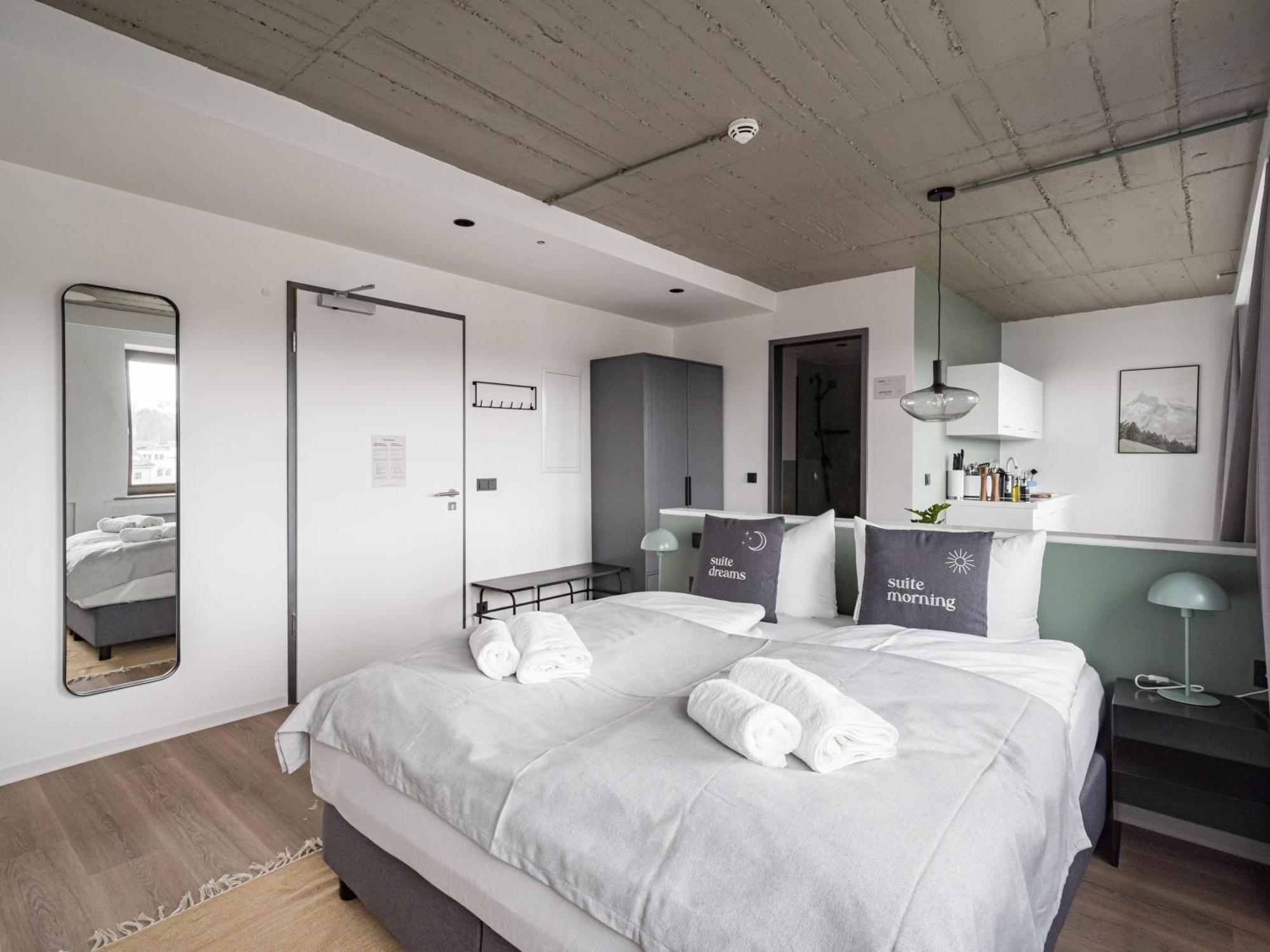 Limehome Saarbruecken Berliner Promenade Habitación foto